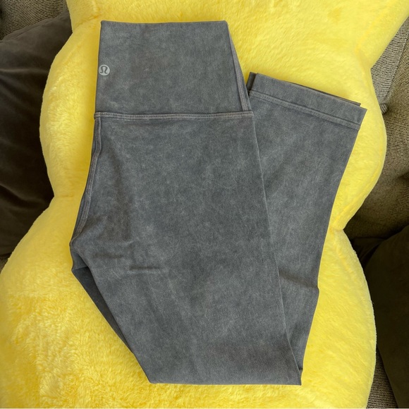 LULULEMON WUNDER UNDER CROP (HI-RISE) *FULL-ON LUXTREME 21" SIZE 4 Washed Luna - Picture 5 of 5
